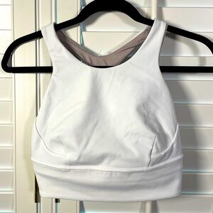 Lululemon Wunder Under Longline Racerback Sports Bra C-D cup Color White Size 8